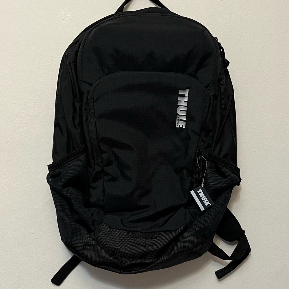 Thule • Black Achiever “15 Laptop Computer 24L Nylon Backpack